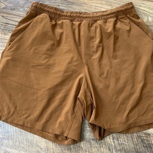 lululemon athletica L shorts brown